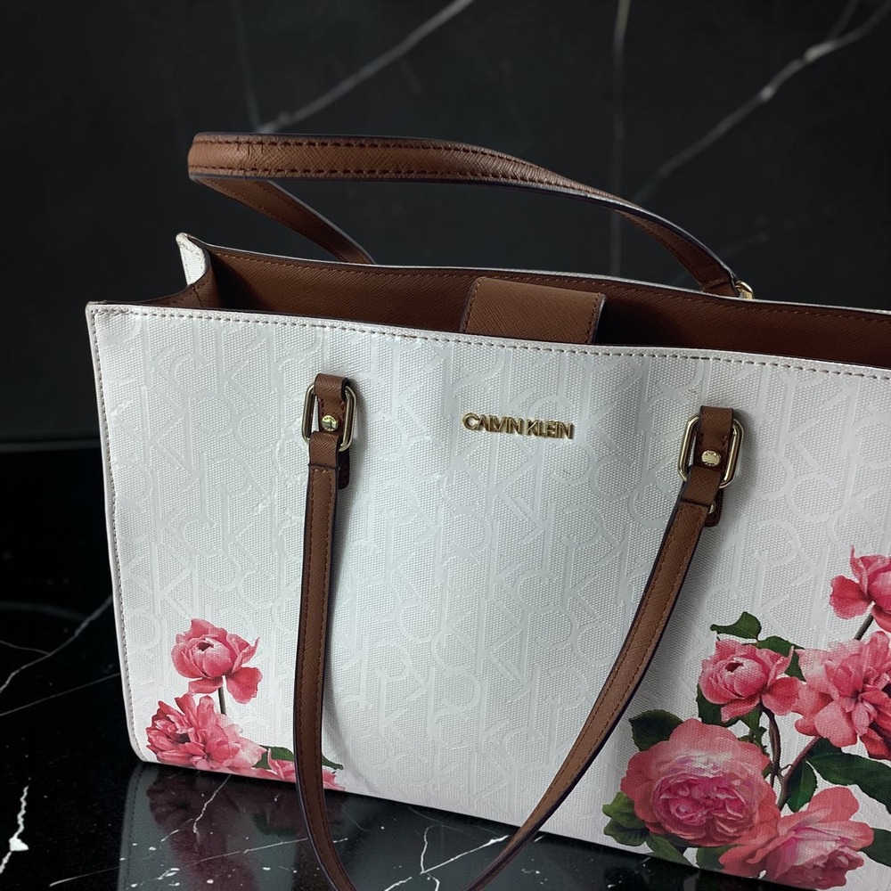 Calvin Klein Womens White Floral Monogram Shoulder Bag Tan Trim Gold Hardware - Picture 6 of 11